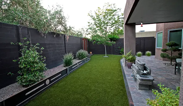 synlawn-sv-backyard-turf-installation-2 Backyard turf lawn installed by SYNLawn