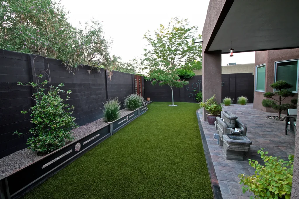 Artificial grass backyard from SYNLawn