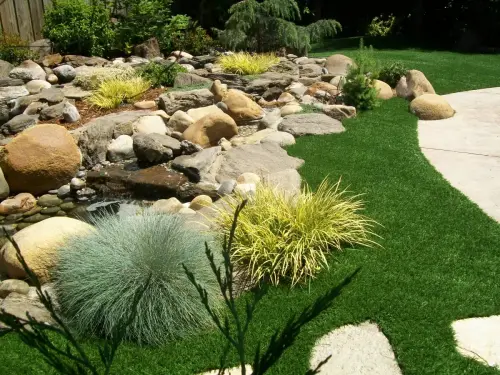 landscape-synthetic-lawn